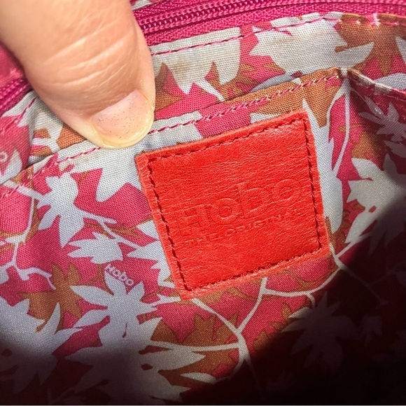 HOBO red leather crossbody bag small size‎ - Picture 9 of 11